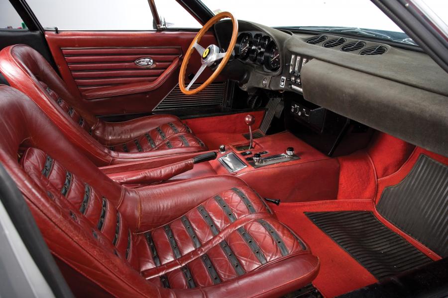  Ferrari 365 GTB/4 Daytona 1970 года  (фото 33 из 38)